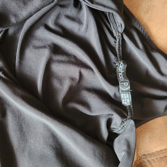 Boohoo - Picture 2 of 3